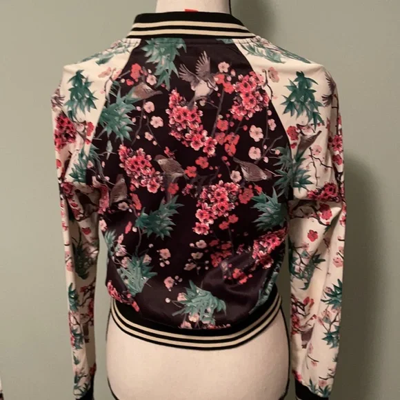Chelsea & Violet satin floral bomber jacket XS - Picture 3 of 4
